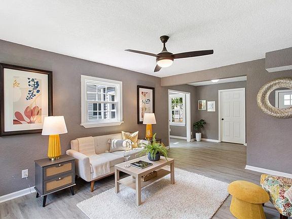4th image of 8239 Briarwood Cir