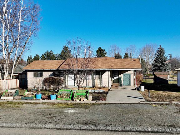 2nd image of 417 Maple St