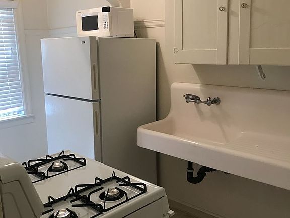 4th image of 1410 G St APT 02