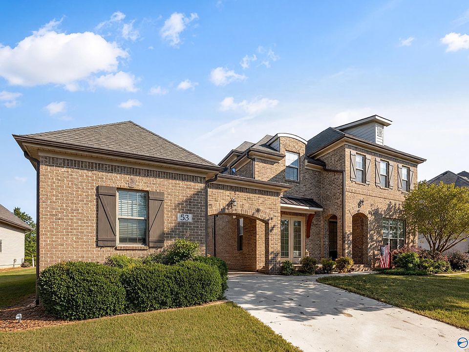 1st image of 53 Summerlyn Way