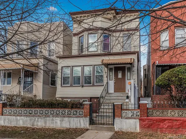 2215 Bruckner Boulevard, Bronx, NY 10472