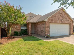 1001 Liberty Cir, Hurst, TX 76053