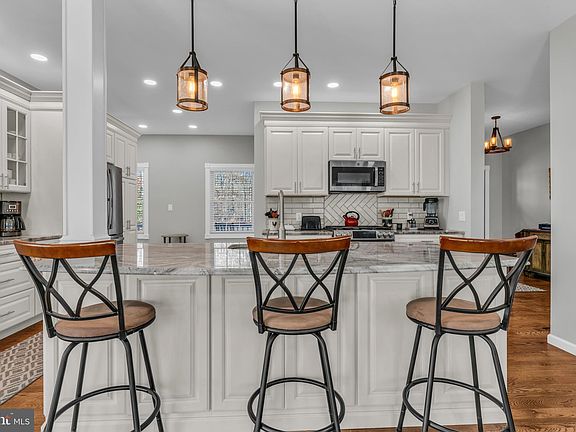 5th image of 955 Nugentown Rd