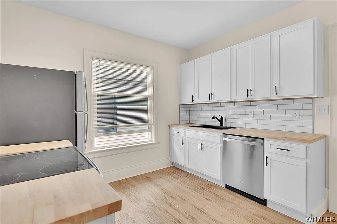 3 bed, 1.0 bath, 1632 sqft, $1,875 — Photo 2