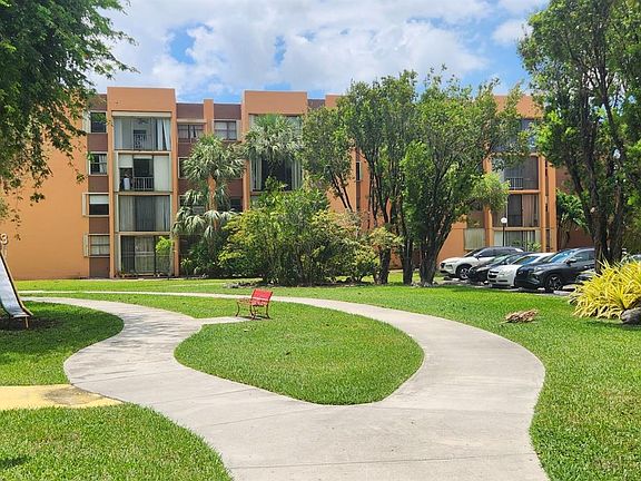 5th image of 9440 W Flagler St APT 104