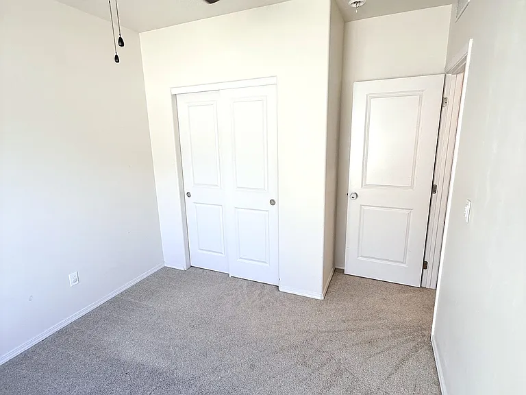 4311 Durban Ct — Photo 7