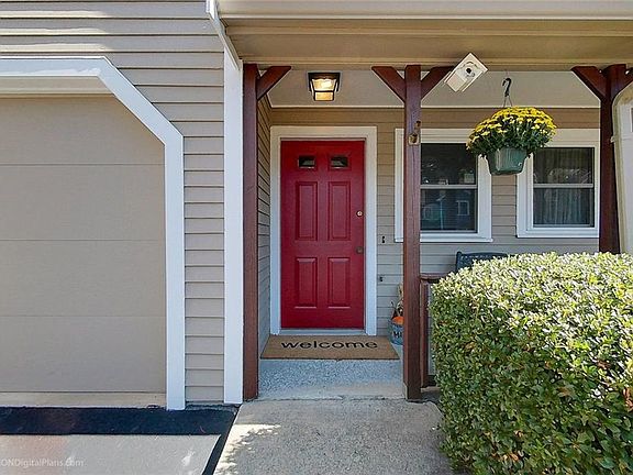 2nd image of 200 Heroux Blvd Unit 1705