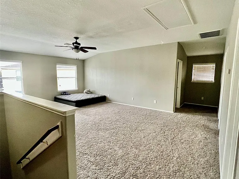 9610 Serenata Ct — Photo 15
