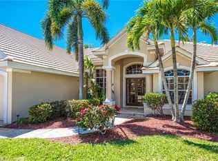 28492 Del Lago Way, Bonita Springs, FL 34135