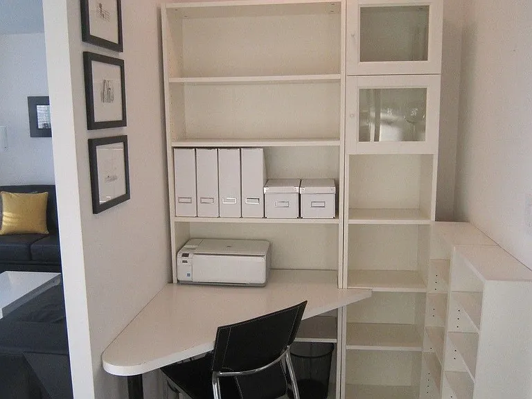 4 E Spadina Ave #K-1220 — Photo 10
