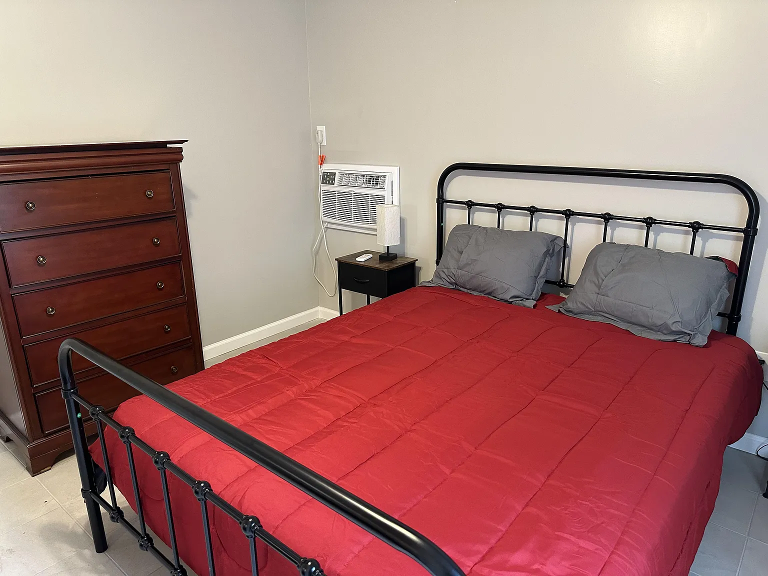 4 bed, 4.0 bath, 1500 sqft, $1,139 — Photo 3