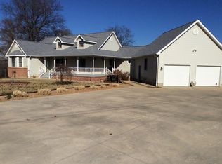 1396 Schwartz Rd, Centralia, IL 62801