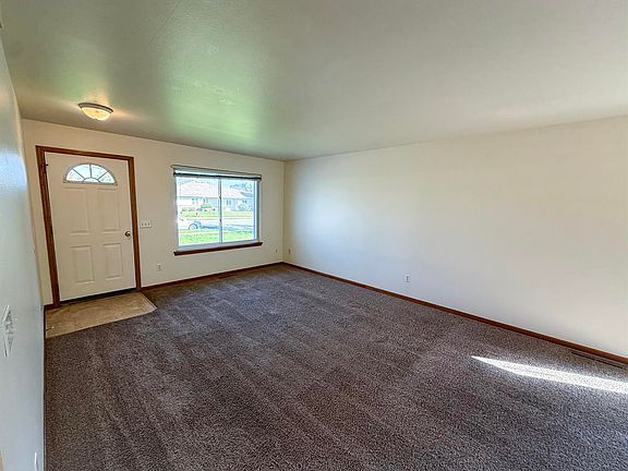 4th image of 1307 Glenn Pl #G