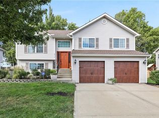 8714 N Winfield Ave, Kansas City, MO 64153