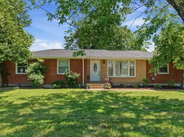 101 Newport Dr, Old Hickory, TN 37138