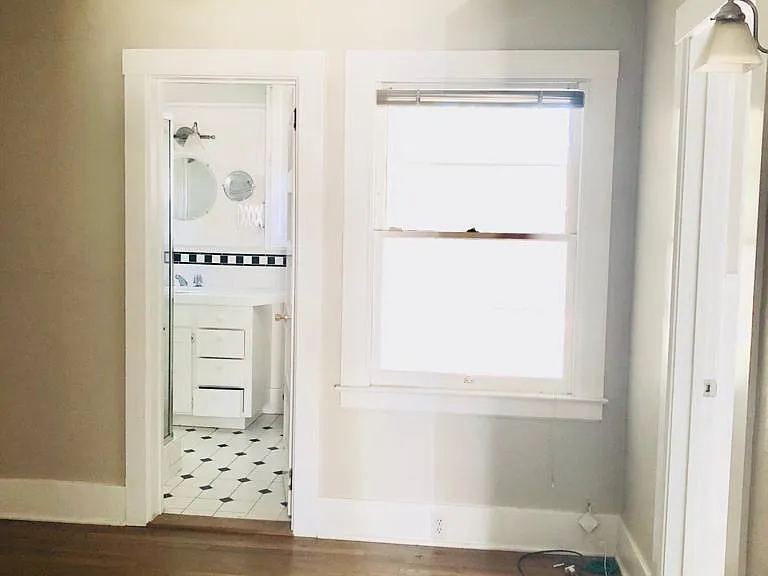 710 E Terrace Ave — Photo 8