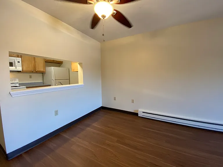 Sunset Ridge Apartments — Photo 26