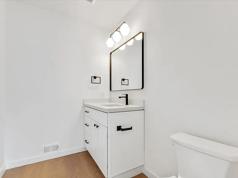 9503 Alder Ct — Photo 15
