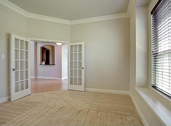 3rd image of 3036 England Pkwy