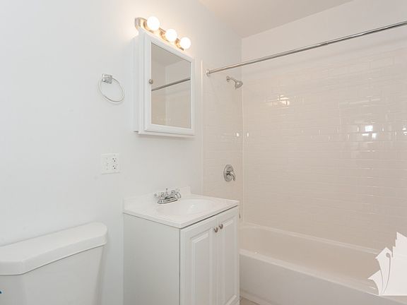 5th image of 1524 N Kedzie Ave APT 01
