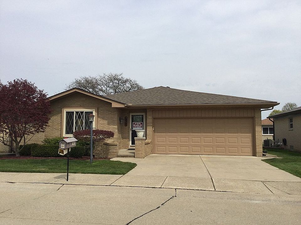 1st image of 46644 N Hill Dr