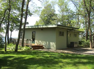 51212 Pelican Point Dr, Detroit Lakes, MN 56501