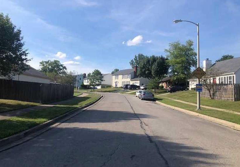 Exterior Neighborhood (street photo)