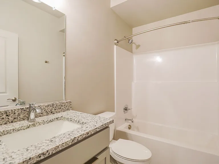 801 Filipino Ave #C — Photo 15