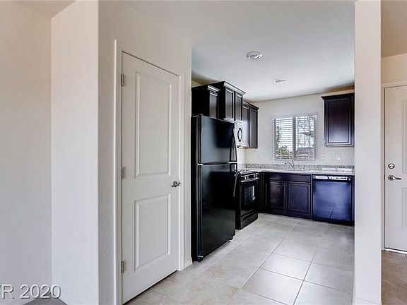 3rd image of 4383 Panther Cove Dr