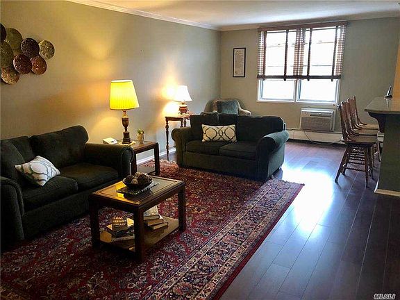 5th image of 75 Noble St APT 204