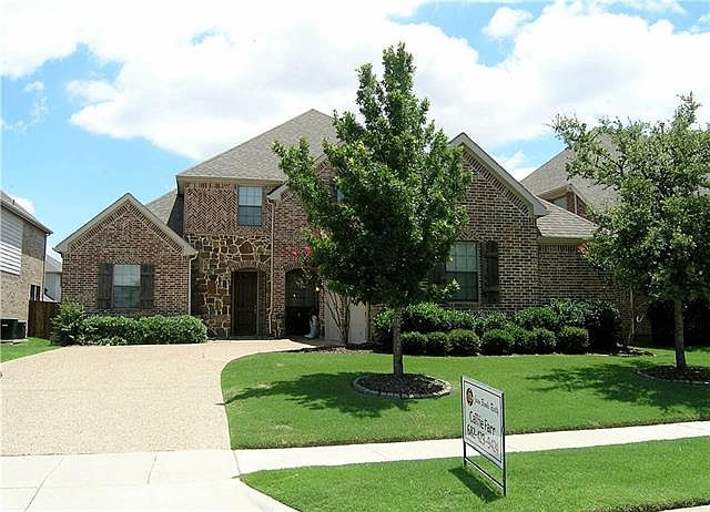 1st image of 2631 Bridgewater Dr