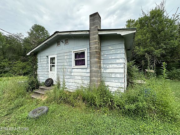 2nd image of 179 Shields Branch Rd