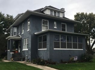 401 W 11th St, Sterling, IL 61081
