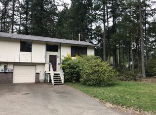1585 NW Palmer Ln, Bremerton, WA 98311