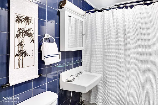 Sold by Sotheby's International Realty | media 15