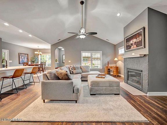 3rd image of 8107 Hidden Brook Ct