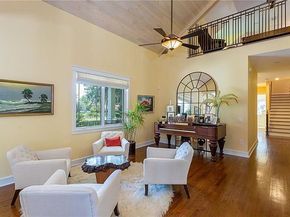3rd image of 4220 Gabriella Ln