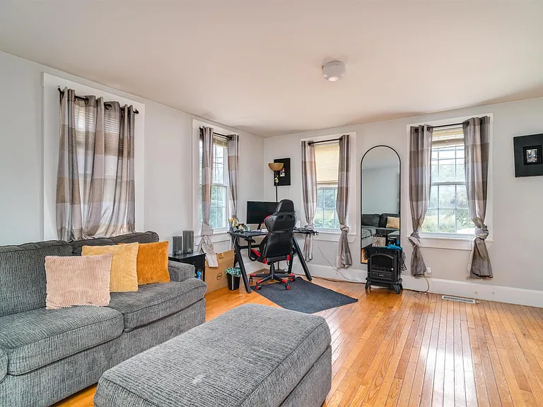 288 Main St #1 — Photo 7