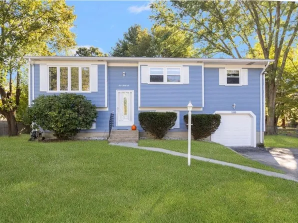 136 Sefton Ave, Warwick, RI 02889