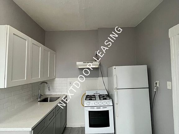 4th image of 96 Stevens Ave #3LM