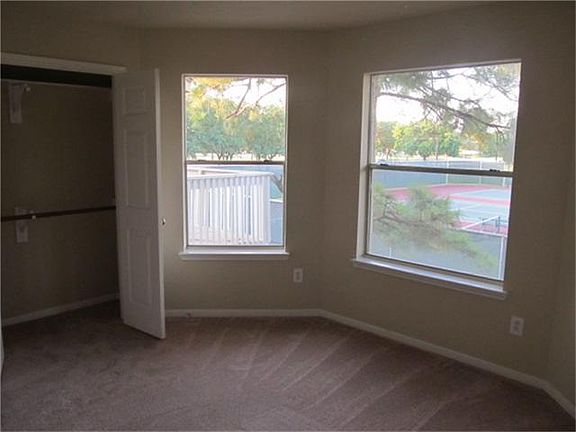 5th image of 58 Kelliwood Courts Cir