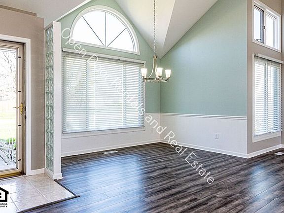 4th image of 8218 Fountainhead Dr