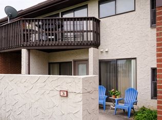 1077 Lancaster Blvd, Mechanicsburg, PA 17055