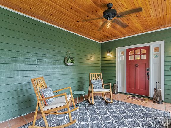 4th image of 320 Woodland Dr