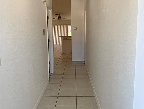 2nd image of 916 SE 14th St