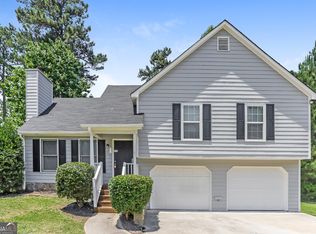 215 Kiowa Ct SE, Acworth, GA 30102