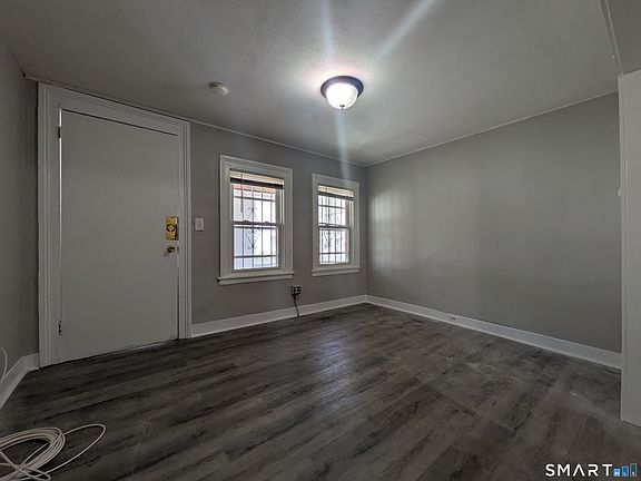 4th image of 172 Carlisle Street