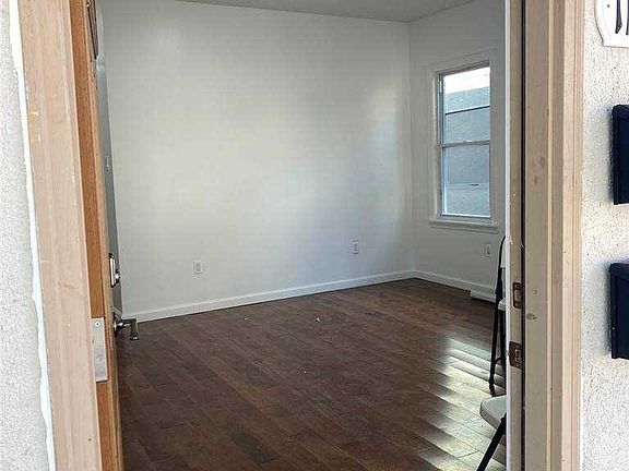 3rd image of 110-44 166th St