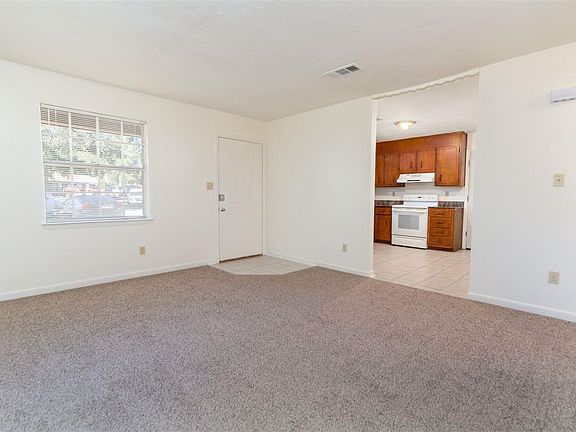 4th image of 4941 Yacht Harbour Dr