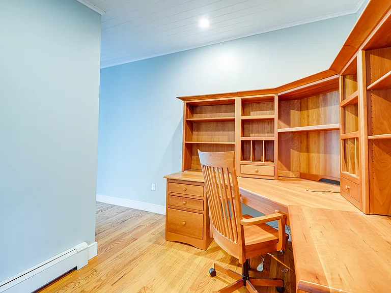1235 Shore Rd — Photo 33